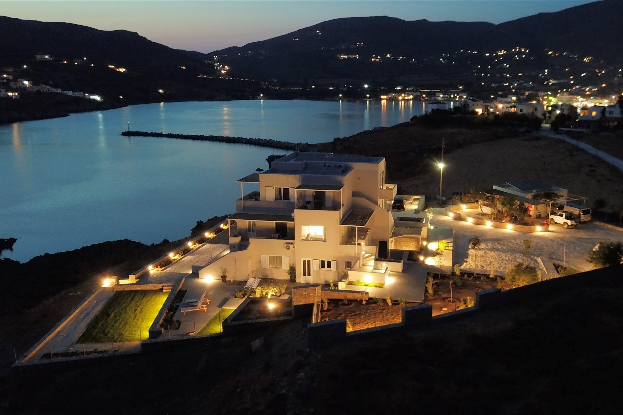 Pharos Apartments Gavrio Exterior photo
