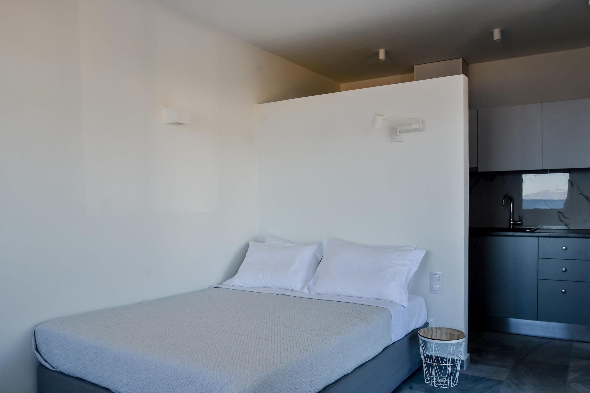 Pharos Apartments Gavrio Exterior photo