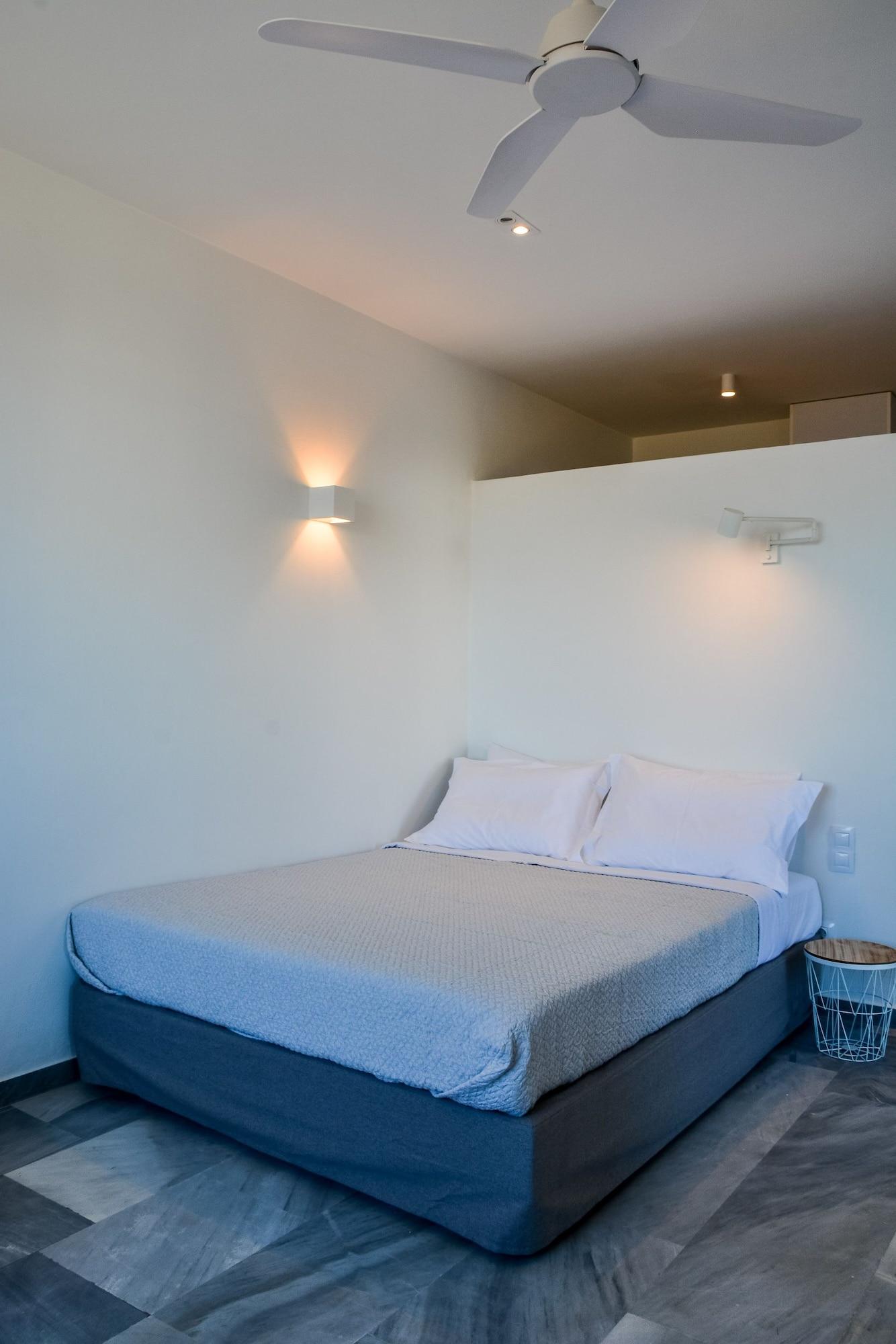 Pharos Apartments Gavrio Exterior photo
