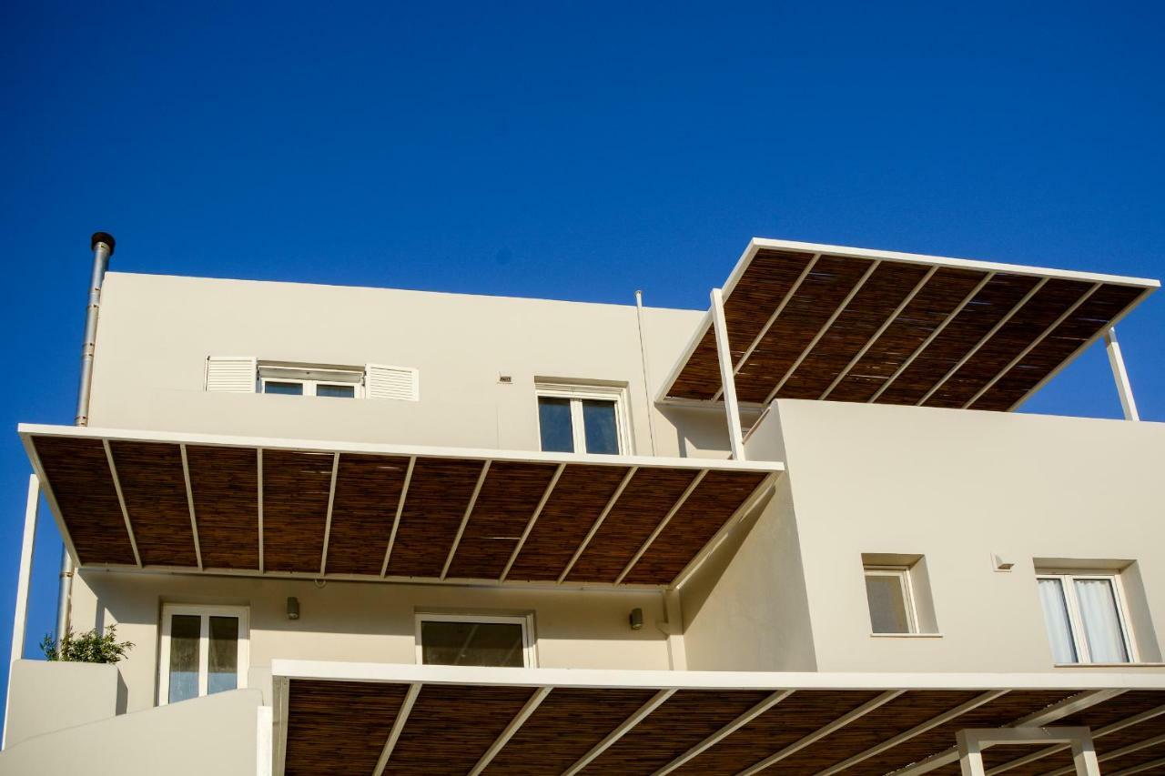 Pharos Apartments Gavrio Exterior photo