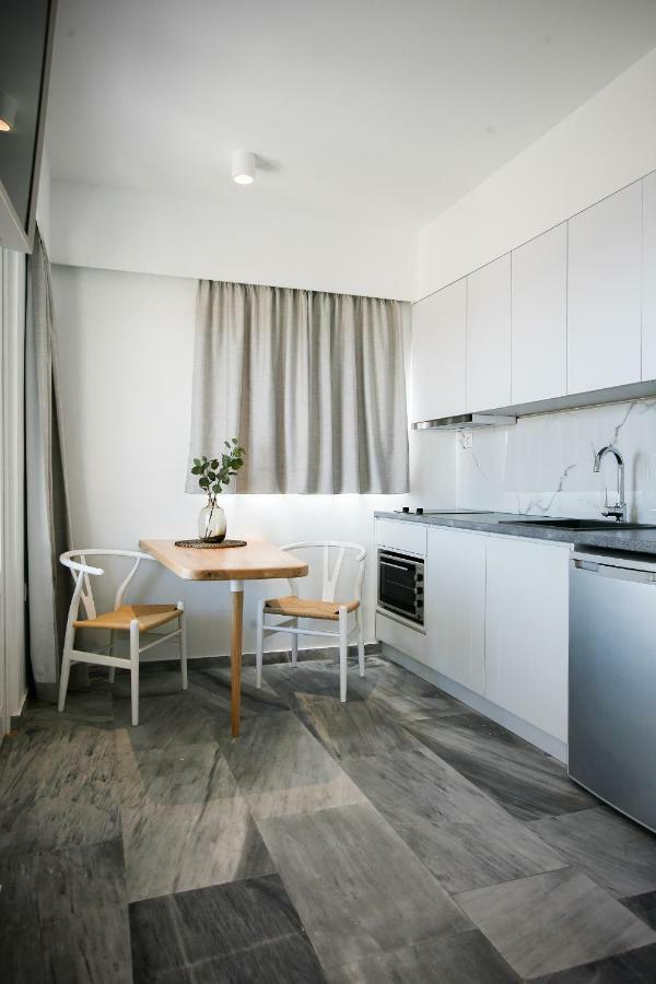 Pharos Apartments Gavrio Exterior photo